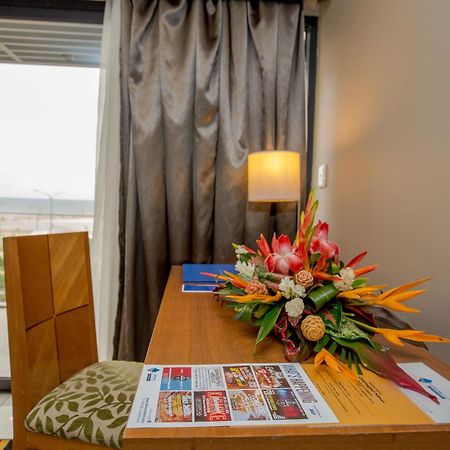 Ela Beach Hotel Port Moresby Habitación foto
