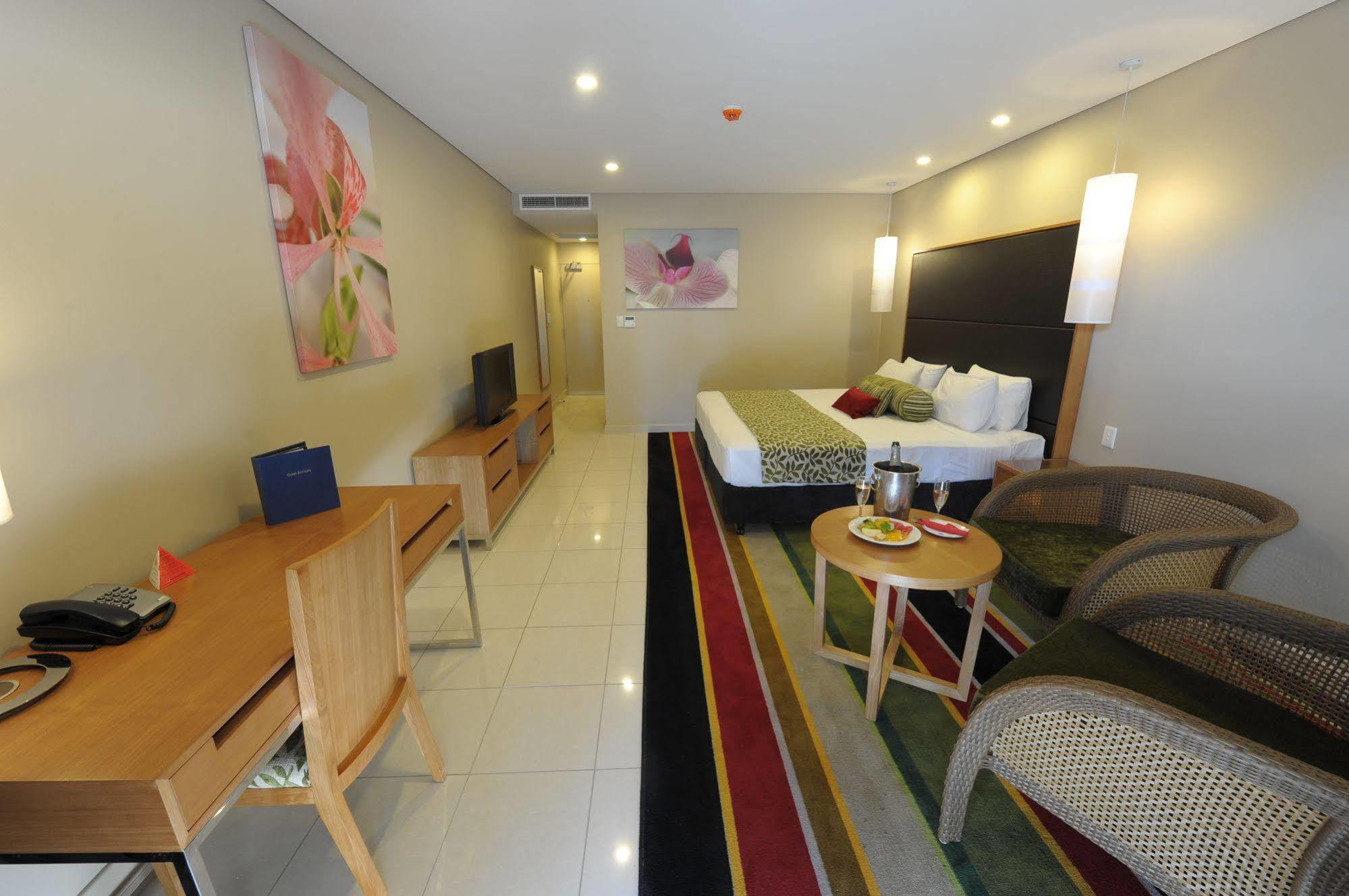 Ela Beach Hotel Port Moresby Exterior foto